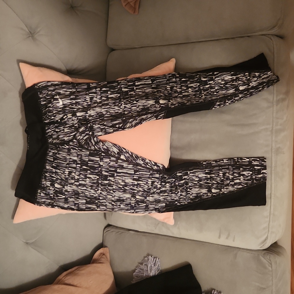 Nike dri-fit capris